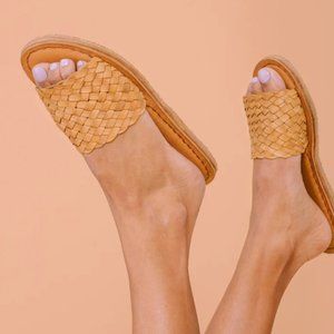 Mohinders Woven Sandal Slide - Honey Leather - Brand New!  Women's 10/11